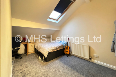 Thumbnail photo of 2 Bedroom Flat in Flat 4, 7 Midland Road, Leeds, LS6 1BQ