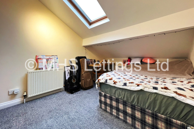 Thumbnail photo of 2 Bedroom Flat in Flat 4, 7 Midland Road, Leeds, LS6 1BQ