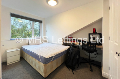 Thumbnail photo of 2 Bedroom Penthouse in Flat 3, 239 Hyde Park Road, Leeds, LS6 1AG