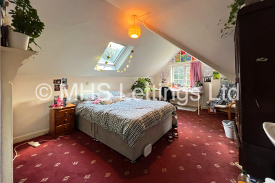 Thumbnail photo of 7 Bedroom Semi-Detached House in 9 North Hill Road, Leeds, LS6 2EN