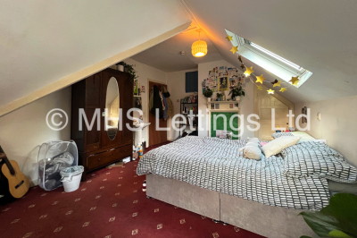 Thumbnail photo of 7 Bedroom Semi-Detached House in 9 North Hill Road, Leeds, LS6 2EN