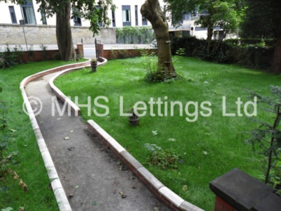 Thumbnail photo of 3 Bedroom Apartment in Flat 4, 2 St John's Terrace, Leeds, LS3 1DY