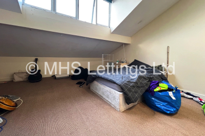 Thumbnail photo of 3 Bedroom Apartment in Flat 4, 2 St John's Terrace, Leeds, LS3 1DY