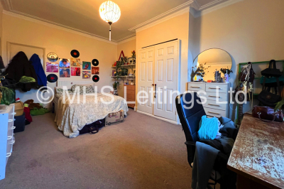 Thumbnail photo of 9 Bedroom Mid Terraced House in 197 Hyde Park Road, Leeds, LS6 1AH