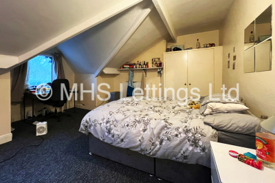 Thumbnail photo of 9 Bedroom Mid Terraced House in 197 Hyde Park Road, Leeds, LS6 1AH