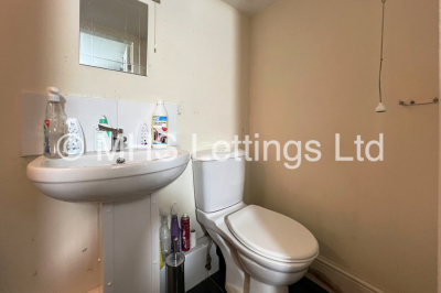 Thumbnail photo of 9 Bedroom Mid Terraced House in 197 Hyde Park Road, Leeds, LS6 1AH