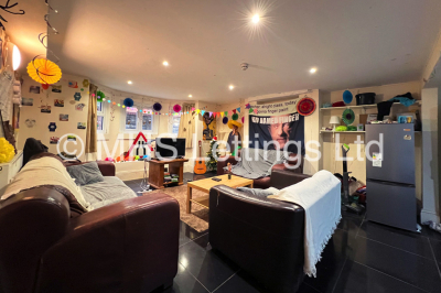 Thumbnail photo of 9 Bedroom Mid Terraced House in 197 Hyde Park Road, Leeds, LS6 1AH