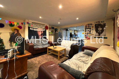 Thumbnail photo of 9 Bedroom Mid Terraced House in 197 Hyde Park Road, Leeds, LS6 1AH