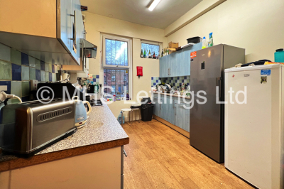 Thumbnail photo of 8 Bedroom Mid Terraced House in 249 Hyde Park Road, Leeds, LS6 1AG