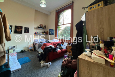 Thumbnail photo of 2 Bedroom Ground Floor Flat in Flat 2, 2 St John's Terrace, Leeds, LS3 1DY