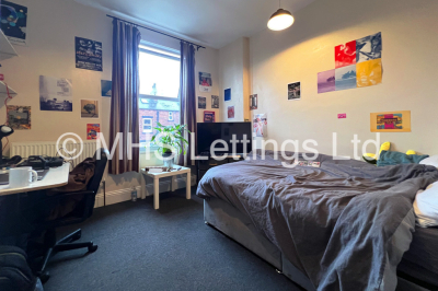 Thumbnail photo of 6 Bedroom Mid Terraced House in 19 Brudenell View, Leeds, LS6 1HG