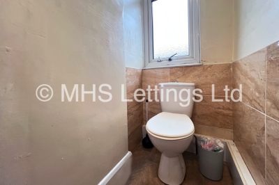 Thumbnail photo of 6 Bedroom Mid Terraced House in 19 Brudenell View, Leeds, LS6 1HG