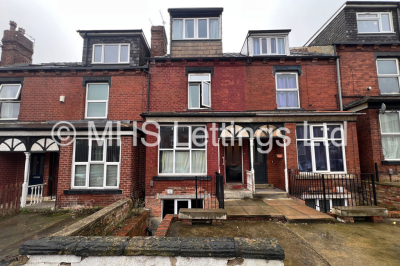 Thumbnail photo of 6 Bedroom Mid Terraced House in 19 Brudenell View, Leeds, LS6 1HG