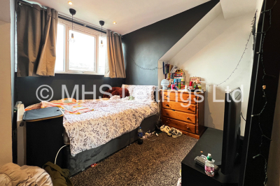 Thumbnail photo of 6 Bedroom Mid Terraced House in 24 Ashville Grove, Leeds, LS6 1LY