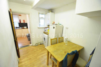 Thumbnail photo of 3 Bedroom Mid Terraced House in 26 Park View Avenue, Leeds, LS4 2LH