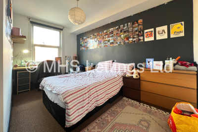 Thumbnail photo of 4 Bedroom Mid Terraced House in 10 Mayville Place, Leeds, LS6 1NE