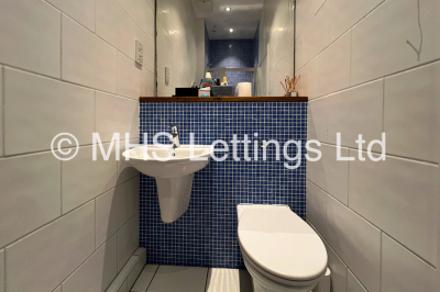 Thumbnail photo of 2 Bedroom Flat in Flat 1, 145 Victoria Road, Leeds, LS6 1DU