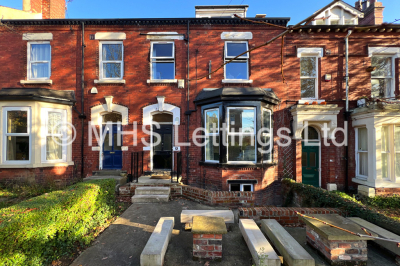 Thumbnail photo of 8 Bedroom Mid Terraced House in 19 Ash Grove, Leeds, LS6 1AX