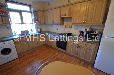 Thumbnail photo of 2 Bedroom Flat in 49 Back Brudenell Grove, Leeds, LS6 1HR