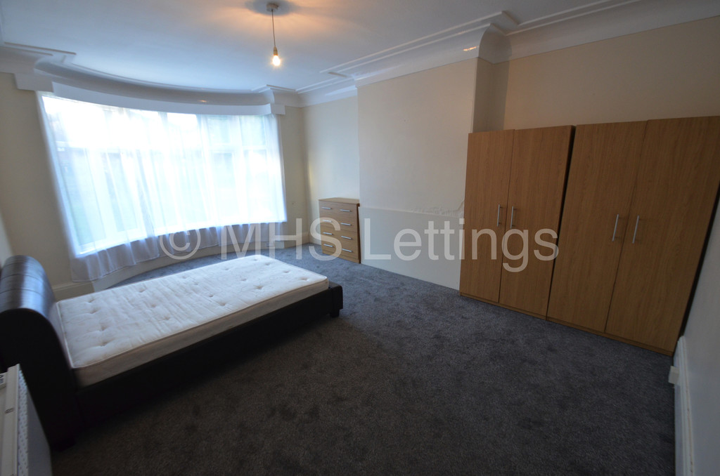 Photo of 1 Bedroom Ground Floor Flat in 129a Otley Road, Leeds, LS6 3PX