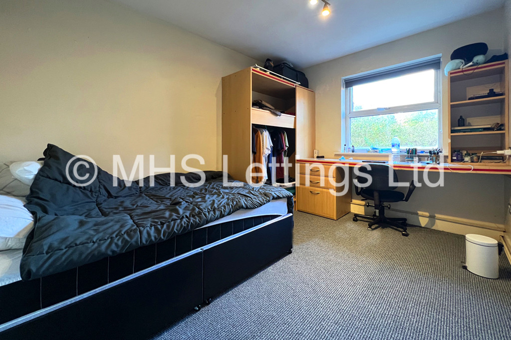 Photo of 3 Bedroom Apartment in Flat 9, Welton Road, Leeds, LS6 1EE